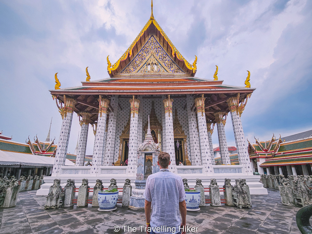 Wat Arun main hall